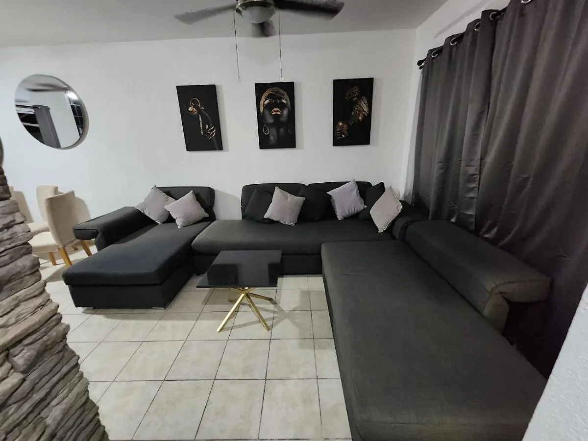 Holiday home Hermosa Casa En Jardines Cancun